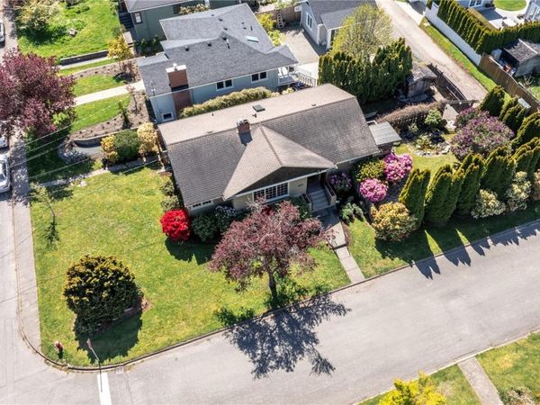 2678 Dunlevy St , Oak Bay, BC V8R 5Z2