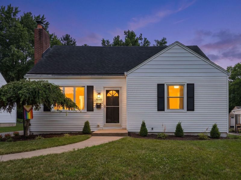 599 E Beaumont Road, Columbus, OH 43214 Photo 1