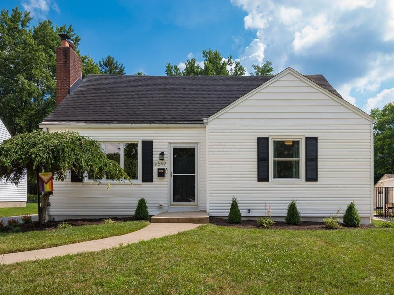 599 E Beaumont Road, Columbus, OH 43214 Photo 2