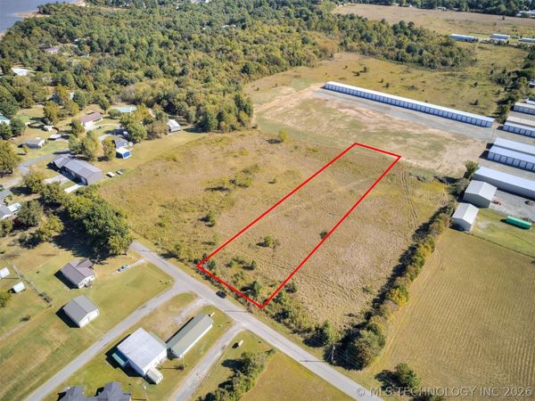 3 Hamilton Road , Eufaula, OK 74432