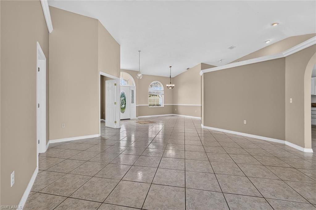 8044 San Carlos Blvd, Fort Myers, FL 33967 Photo