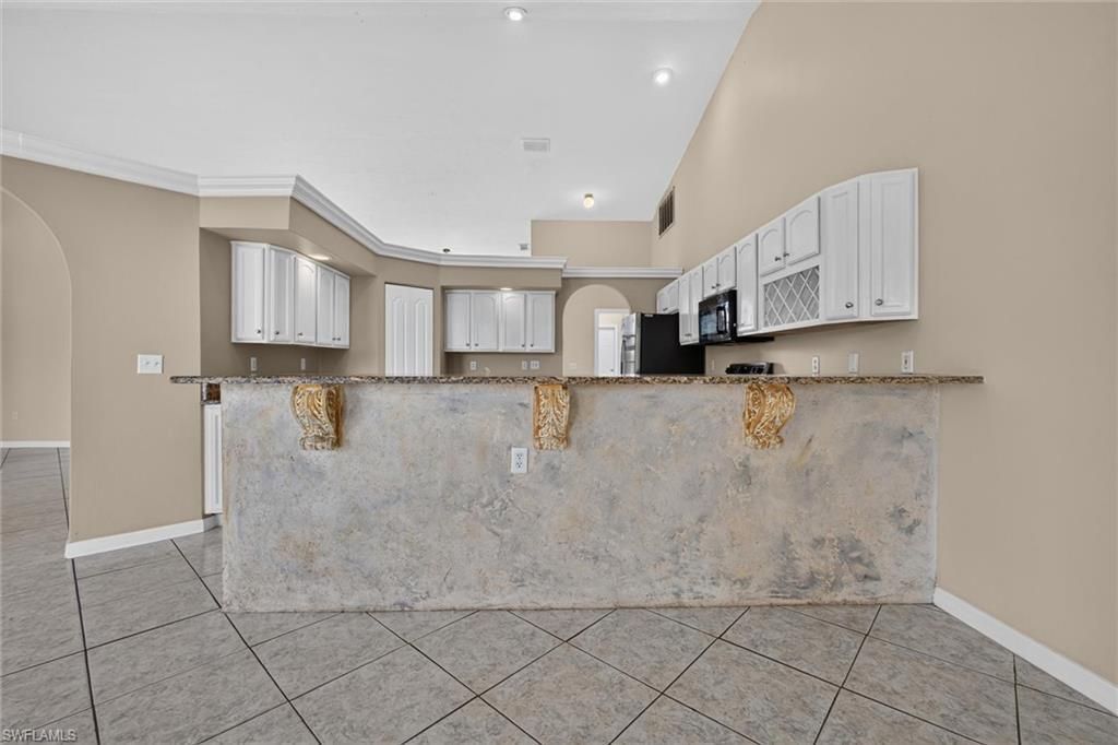 8044 San Carlos Blvd, Fort Myers, FL 33967 Photo