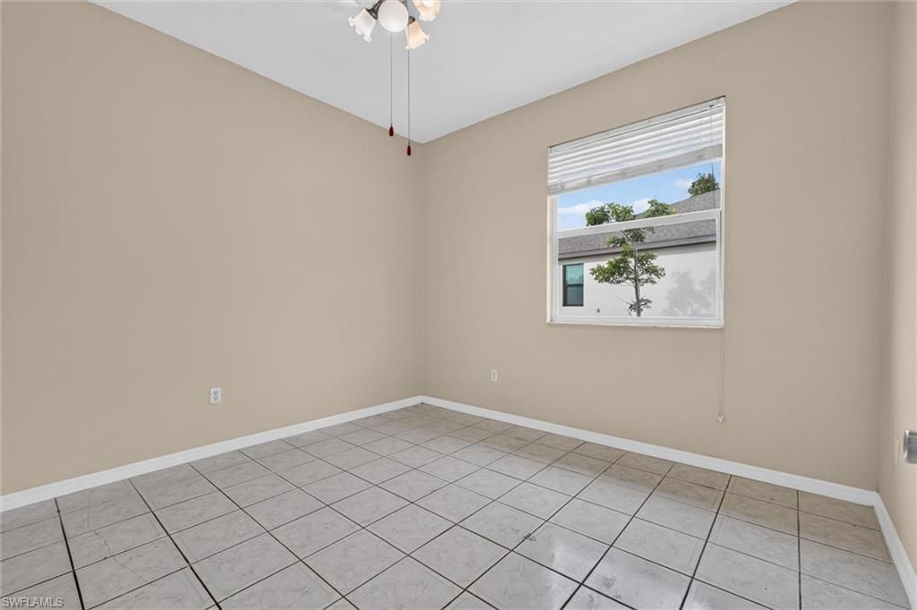 8044 San Carlos Blvd, Fort Myers, FL 33967 Photo