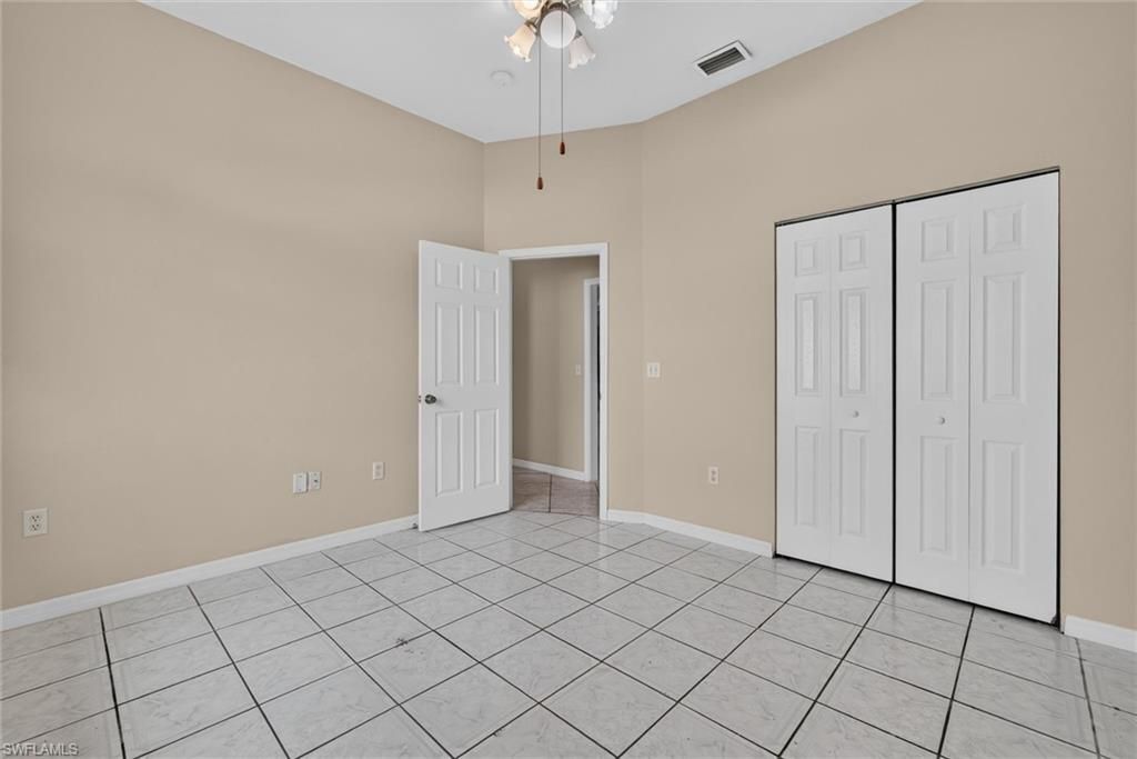 8044 San Carlos Blvd, Fort Myers, FL 33967 Photo