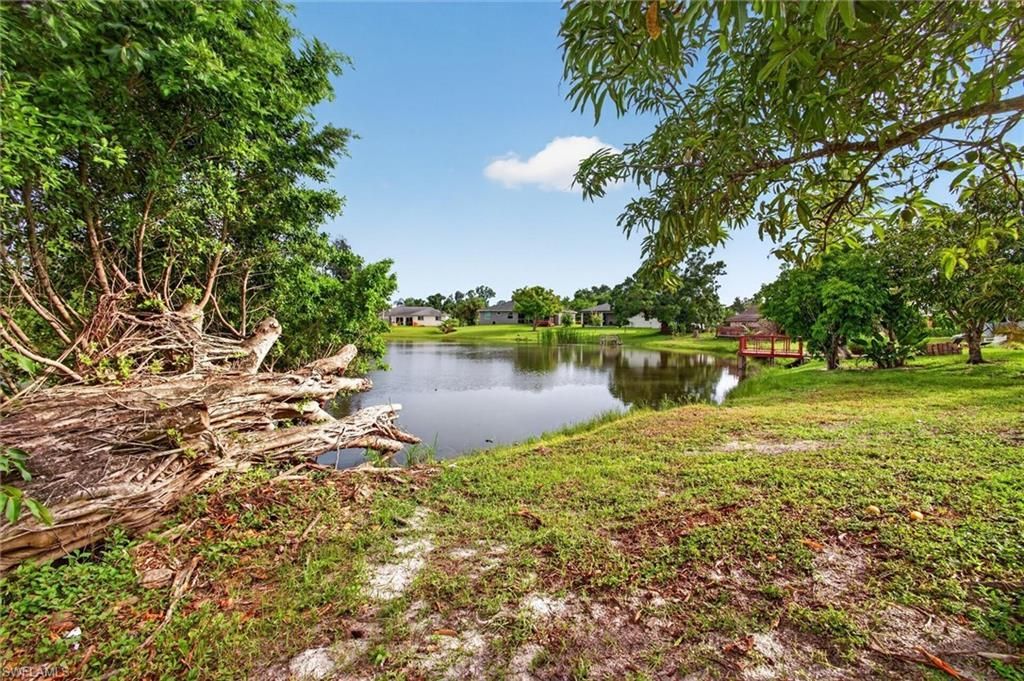 8044 San Carlos Blvd, Fort Myers, FL 33967 Photo