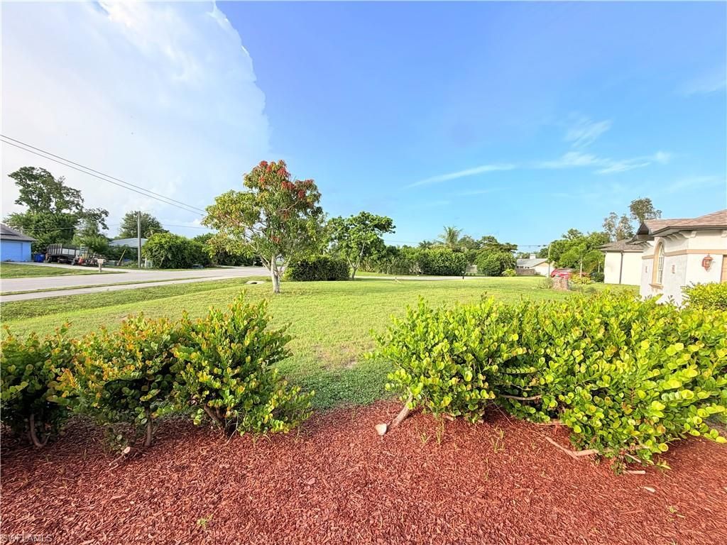 8044 San Carlos Blvd, Fort Myers, FL 33967 Photo
