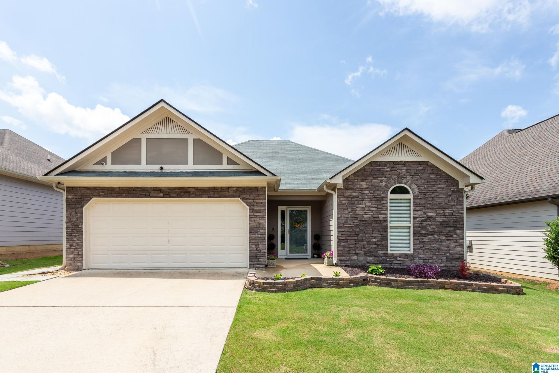 364 Fox Run Lane, Pell City, AL 35125 Main Photo