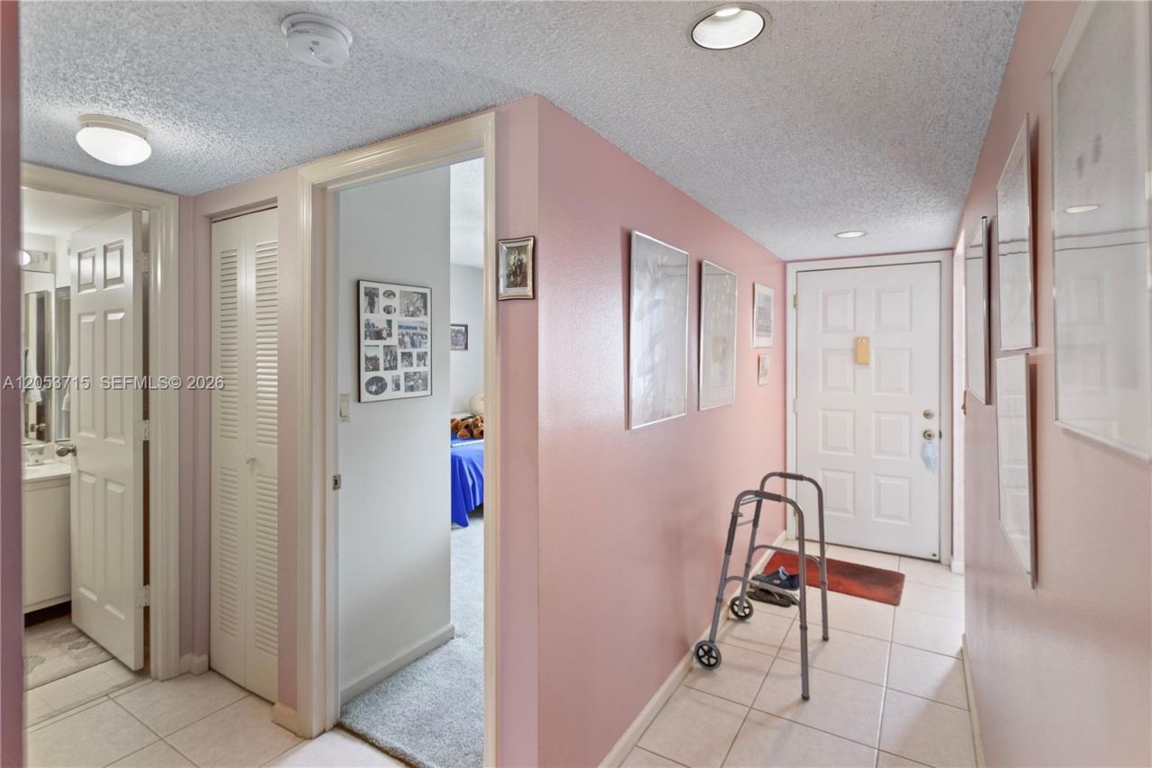 10830 W Clairmont Cir , Unit 206, Tamarac, FL 33321 Photo