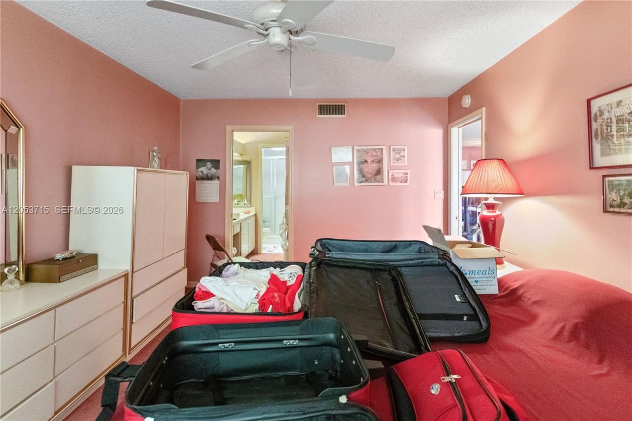 10830 W Clairmont Cir , Unit 206, Tamarac, FL 33321 Photo
