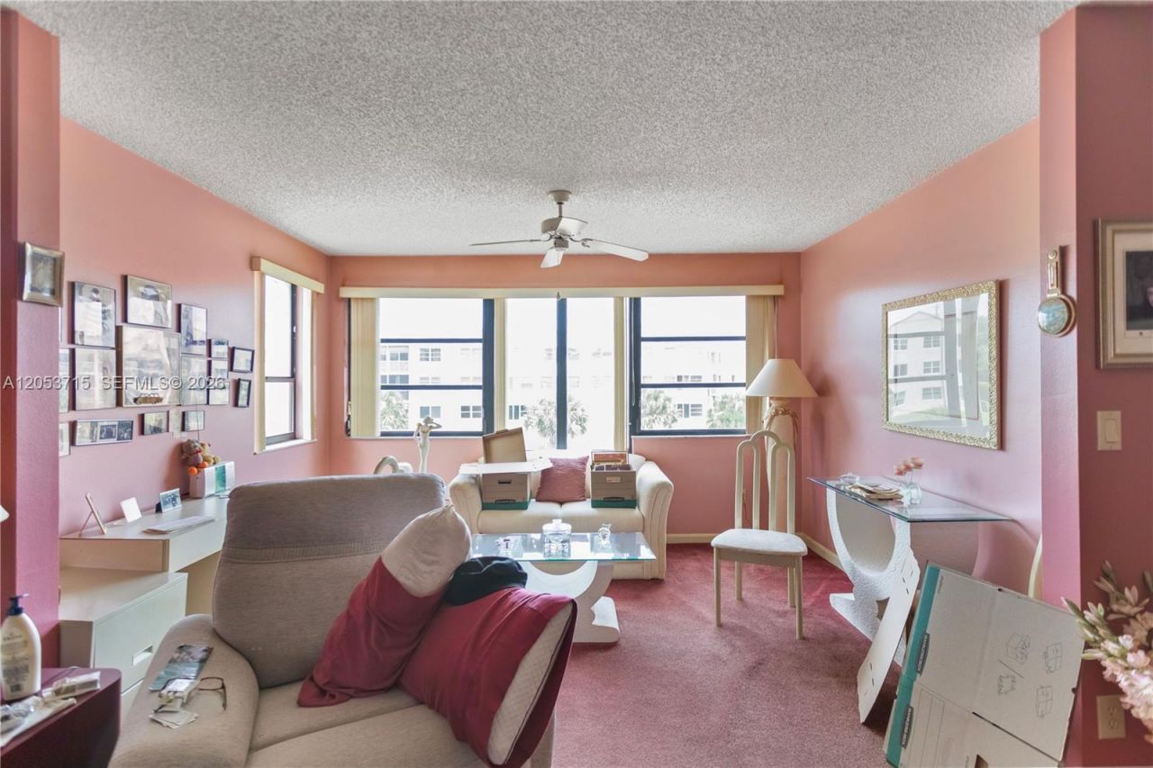 10830 W Clairmont Cir , Unit 206, Tamarac, FL 33321 Photo