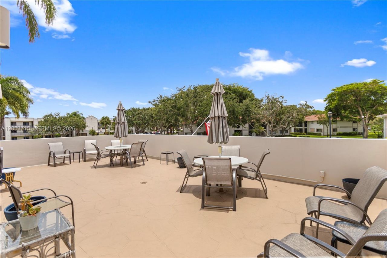 10830 W Clairmont Cir , Unit 206, Tamarac, FL 33321 Photo