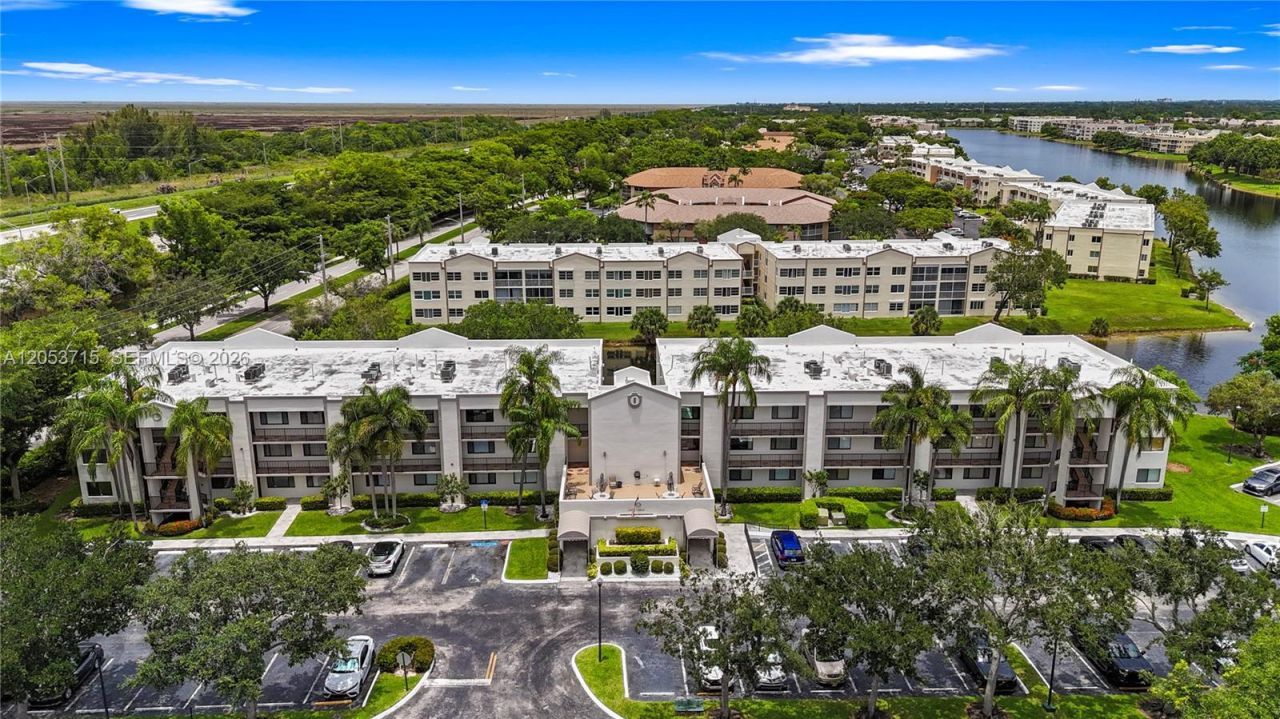 10830 W Clairmont Cir , Unit 206, Tamarac, FL 33321 Photo