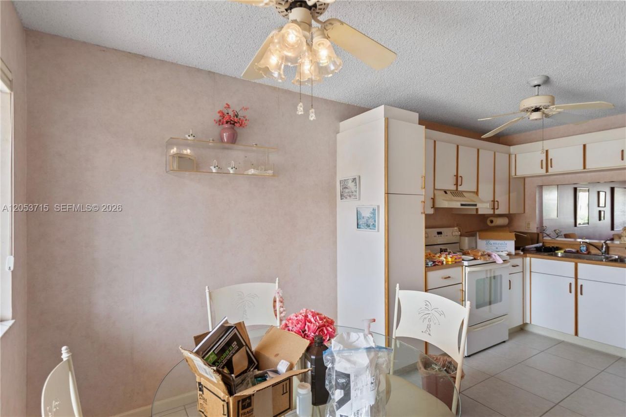 10830 W Clairmont Cir , Unit 206, Tamarac, FL 33321 Photo