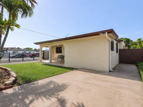 601 E 22nd St, Unit 601, Hialeah, FL 33013