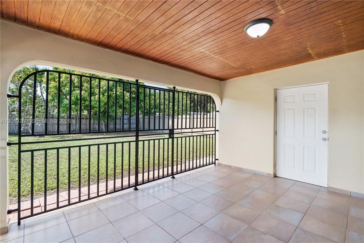 601 E 22nd St, Unit 601, Hialeah, FL 33013 Photo