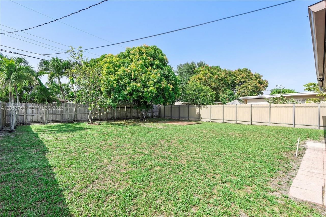 601 E 22nd St, Unit 601, Hialeah, FL 33013 Photo