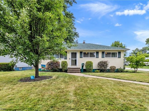 18002 Merece Drive , Brook Park, OH 44142