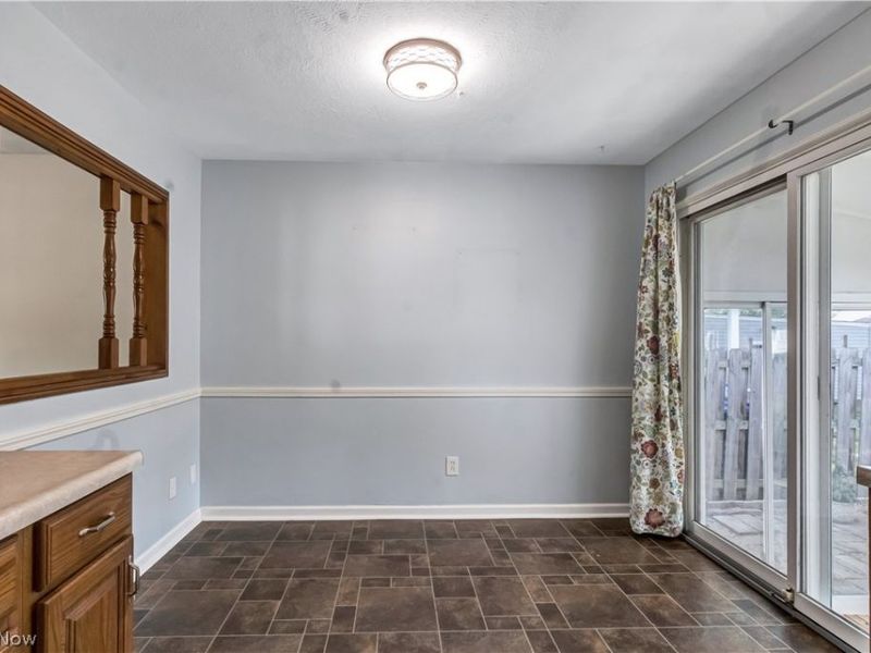 18002 Merece Drive, Brook Park, OH 44142 Photo 12