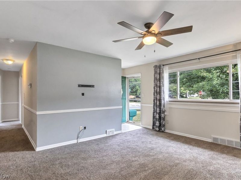 18002 Merece Drive, Brook Park, OH 44142 Photo 4