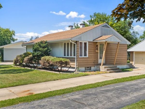 99 Indianwood Drive , Thornton, IL 60476