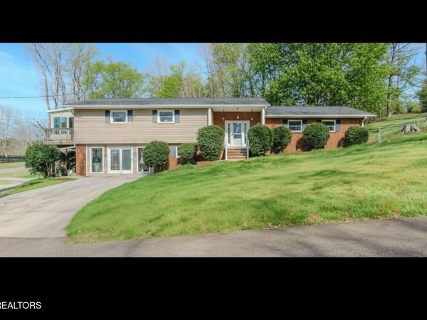 3543 Ginn Farm Drive, Knoxville, TN 37920