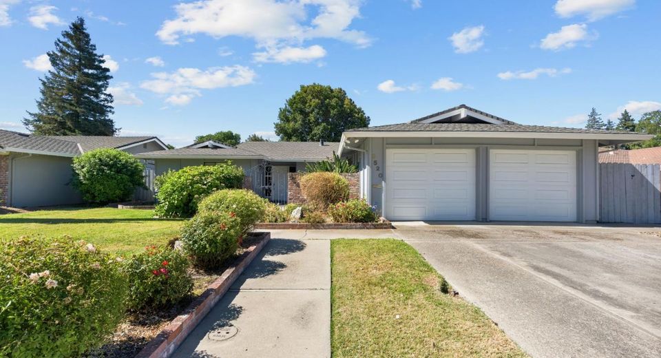 3520 Appleton Way, Stockton, CA 95219 Photo