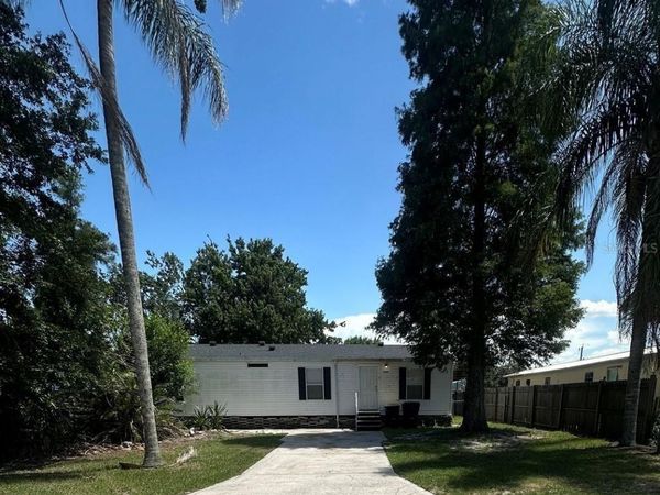 2594 MCINTOSH DRIVE , LAKELAND, FL 33815