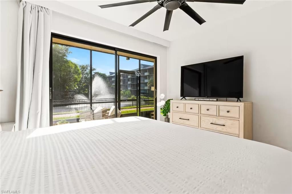 600 Neapolitan Way , Unit 146, Naples, FL 34103 Photo