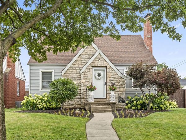 121 S Sylvan Avenue, Columbus, OH 43204