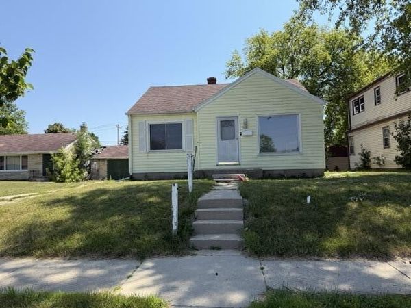4266 N 64th St, Milwaukee, WI 53216