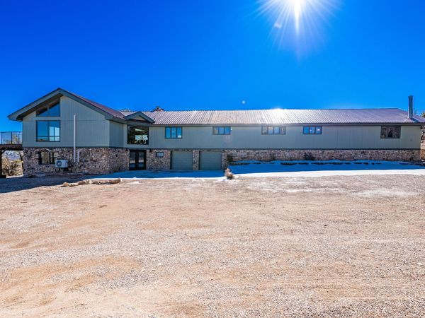 18 Calle Del Caballo , Sandia Park, NM 87047