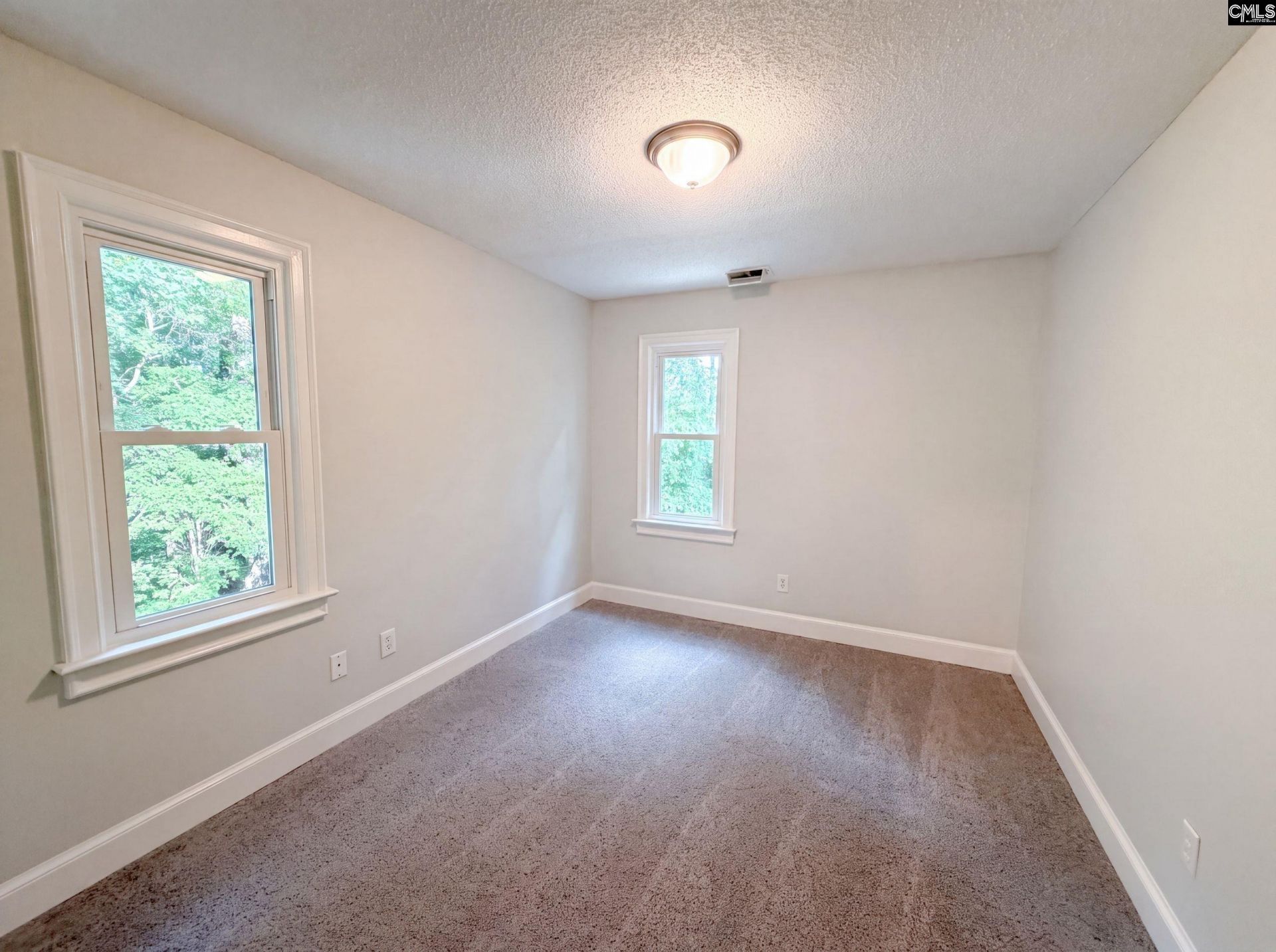 212 Conrad Circle  Photo 11