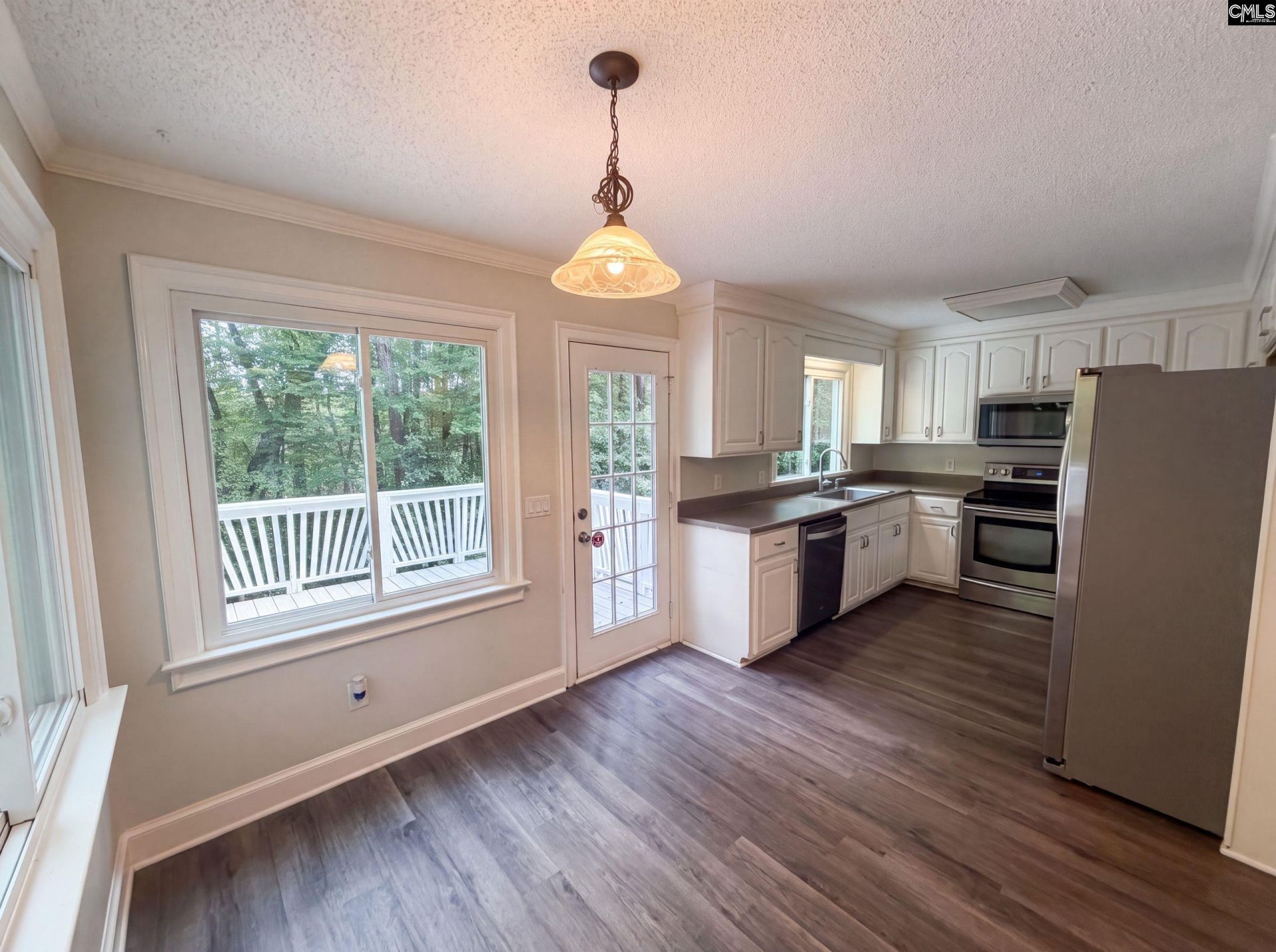 212 Conrad Circle  Photo 6