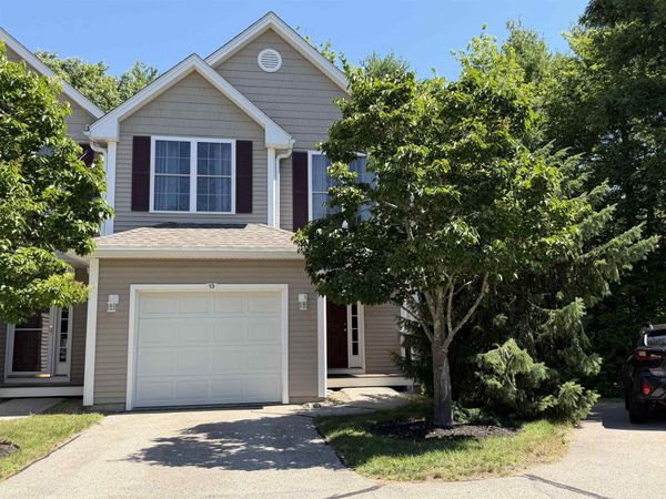 13 Lilac Lane, Newmarket, NH 03857