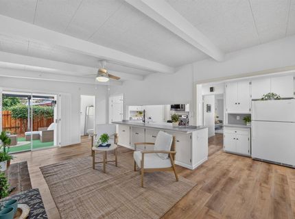 5836 Raymond Way, Sacramento, CA 95820 Photo