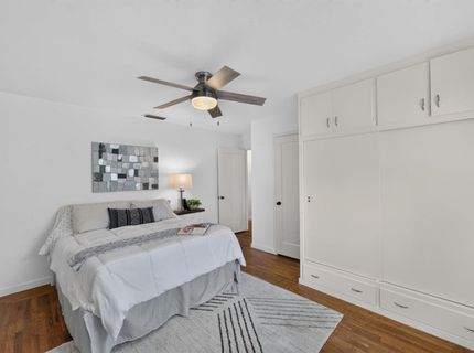 5836 Raymond Way, Sacramento, CA 95820 Photo