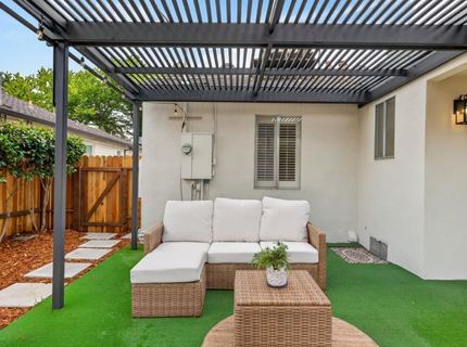 5836 Raymond Way, Sacramento, CA 95820 Photo
