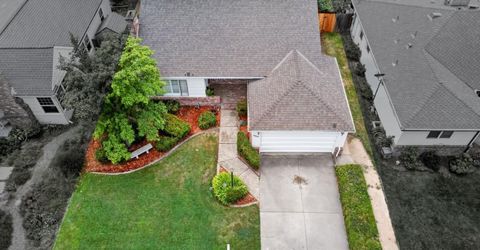 5836 Raymond Way, Sacramento, CA 95820 Photo