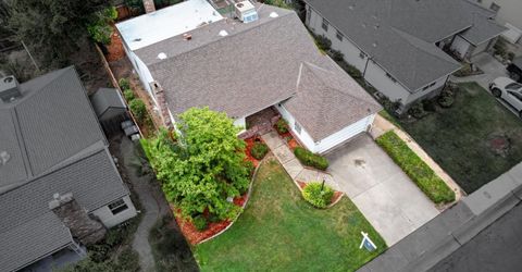5836 Raymond Way, Sacramento, CA 95820 Photo