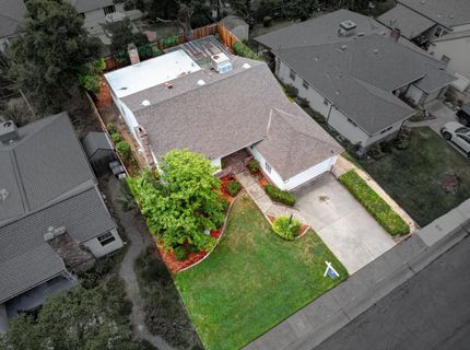 5836 Raymond Way, Sacramento, CA 95820 Photo