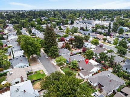5836 Raymond Way, Sacramento, CA 95820 Photo