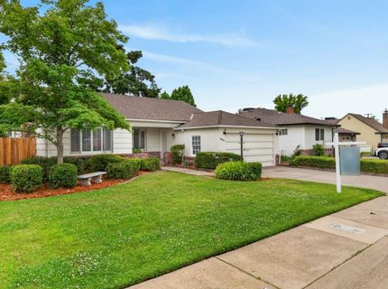 5836 Raymond Way, Sacramento, CA 95820 Photo