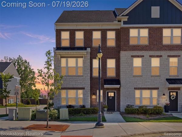 43160 Atwood Avenue , Novi, MI 48375