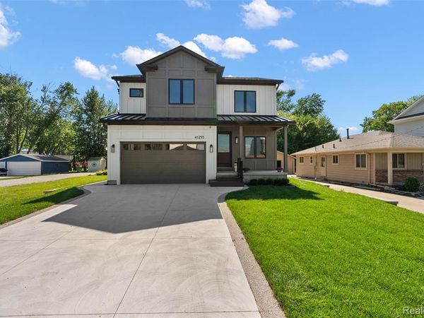 41255 Conger Bay Drive , Harrison Twp, MI 48045