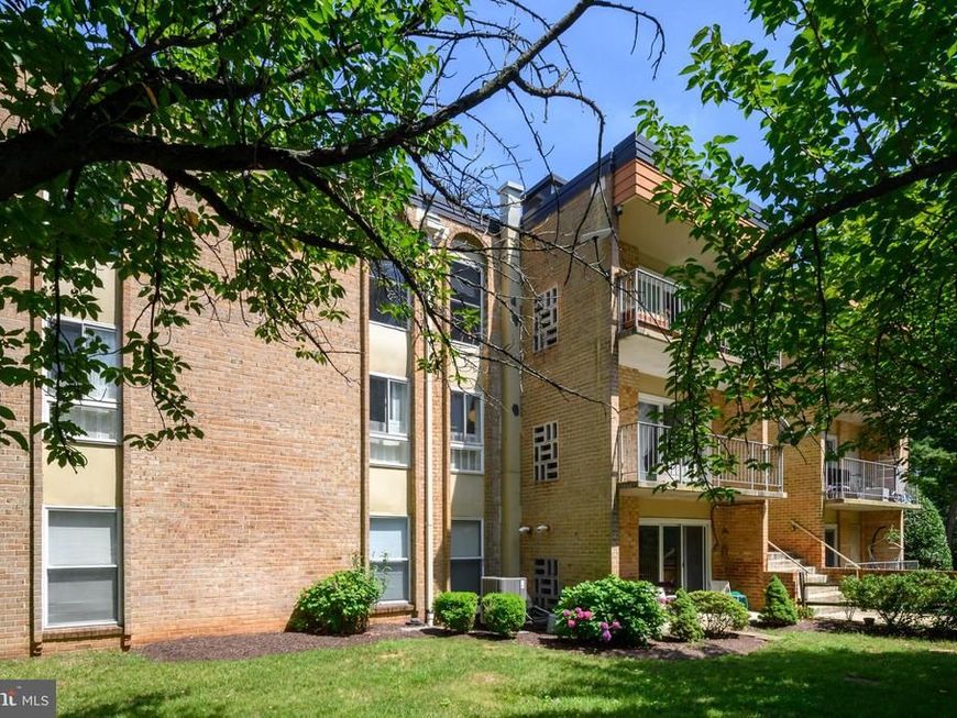 11911 Parklawn Drive, Unit 303, Rockville, MD 20852 Main Photo