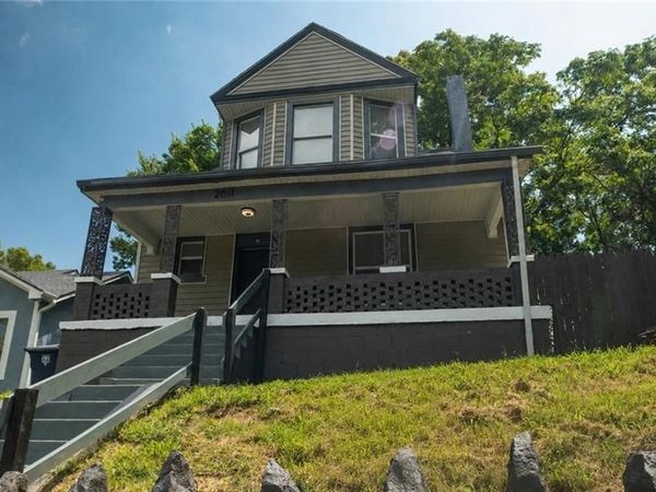 2011 MONTGALL Avenue, Kansas City, MO 64127
