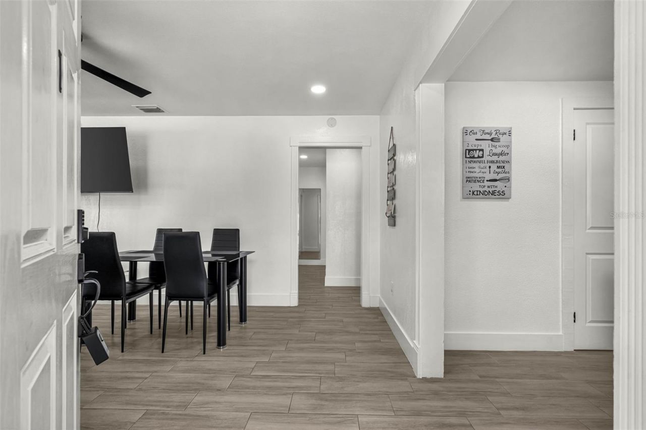 1305 29th Street W, Bradenton, FL 34205 Photo