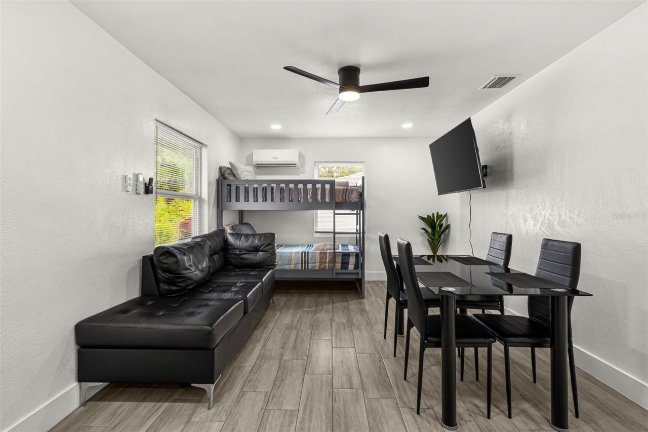 1305 29th Street W, Bradenton, FL 34205 Photo