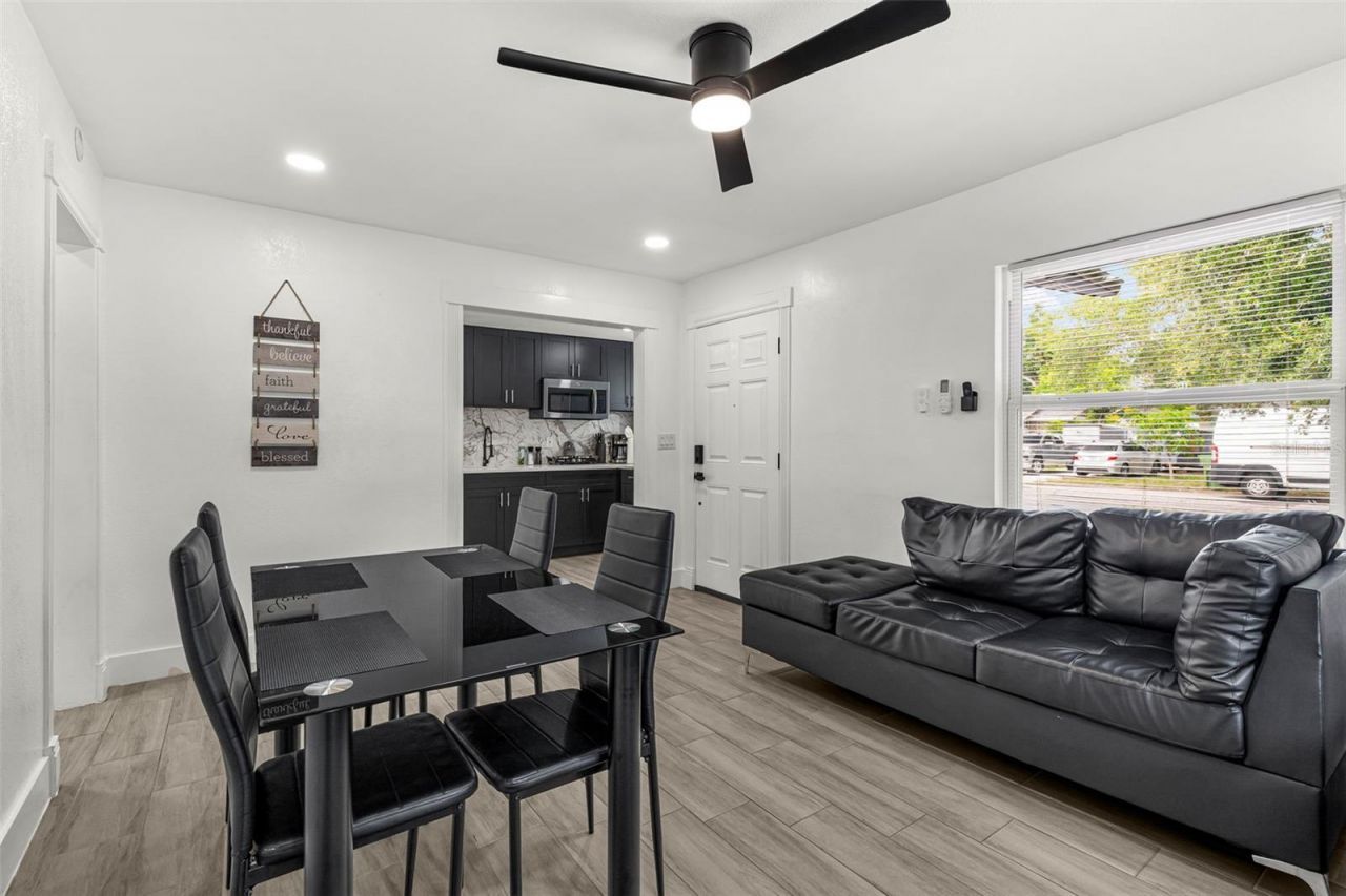 1305 29th Street W, Bradenton, FL 34205 Photo