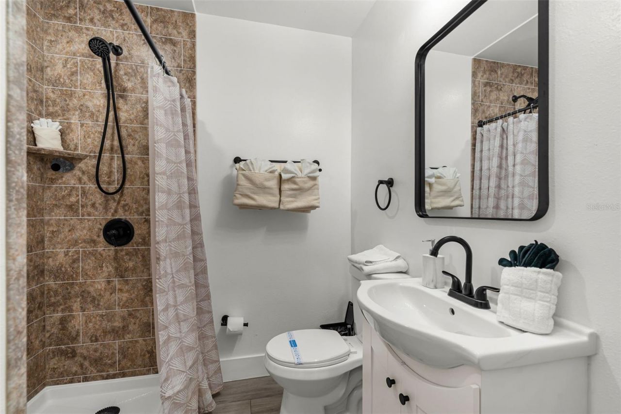1305 29th Street W, Bradenton, FL 34205 Photo